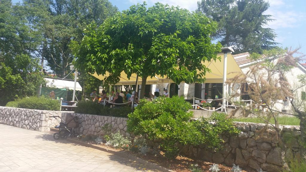Villa Carpe Diem Vantacići Exterior foto